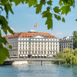 ***** Hotel Four Seasons Des Bergues Switzerland