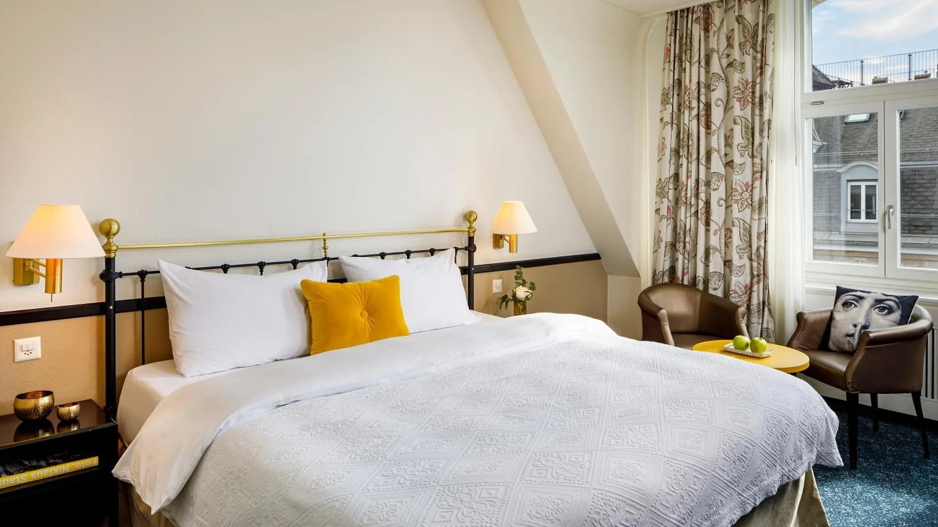 ****  Opera Hotel Zuerich Switzerland